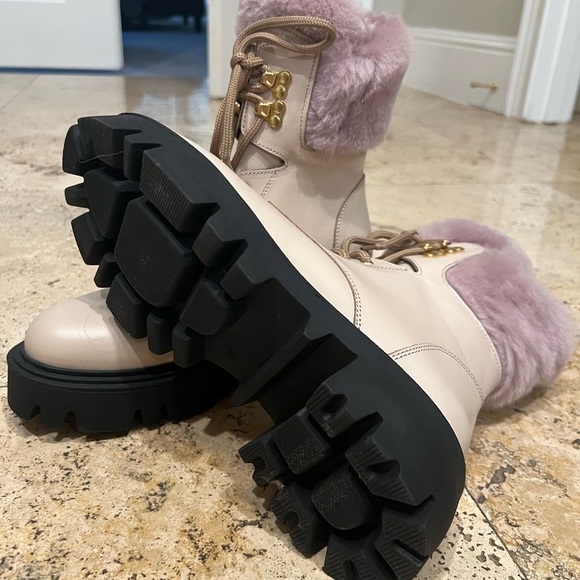 Desa women’s  winter ankle bootie - Picture 3 of 4